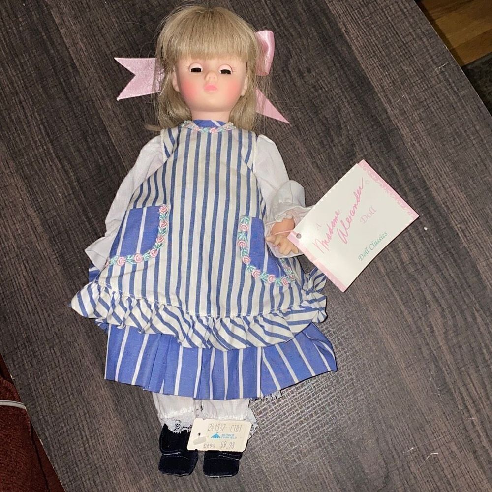 Madame Alexander Mary Lennox 14” doll NWT